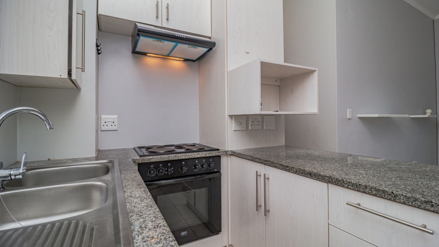 To Let 2 Bedroom Property for Rent in Claremont Western Cape